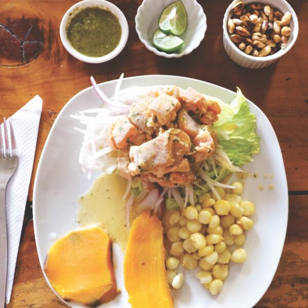Die peruanische Gastronomie: Eine Reise durch die kulinarischen Traditionen von Ceviche, Lomo Saltado und Pisco Sour
